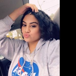 Meet your Posher, Rocio